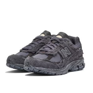 NB 2002R ''Dark Grey''